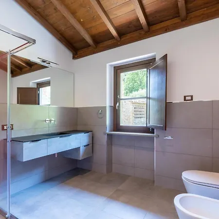 Cozy In Santarcangelo With Sauna